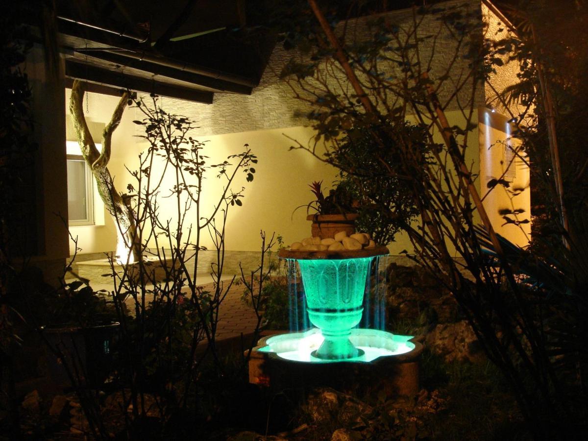 Apartman With A Parking Space - 16498 Rovinj